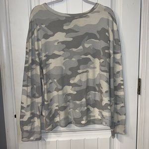 COMFORTABLE PULL OVER